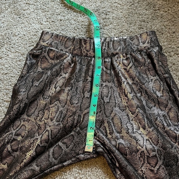 My charmo snakeskin “faux leather” print pant leggings small nwt - Picture 8 of 8